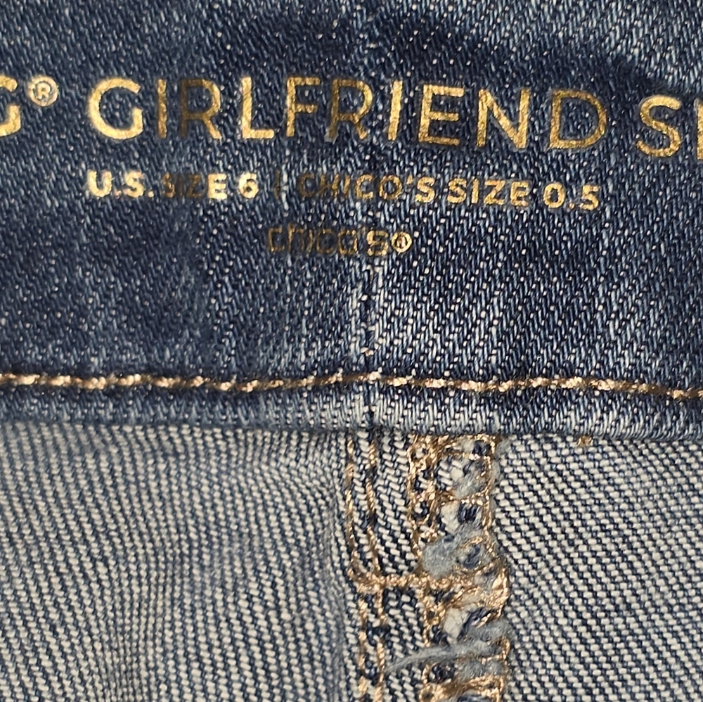 Chico's‎ Stylish Blue Embellished Rhinestone Cropped Women's Jeans Size 6 .5 - Picture 9 of 10